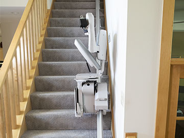 Bruno 4096 heavy duty stair lift chair