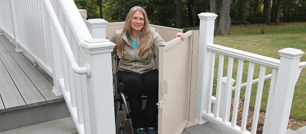 Bruno residential vertical platform lift handicap elevator